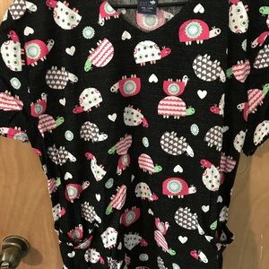 Zoe and Chloe Scrub Top Size 2XL
